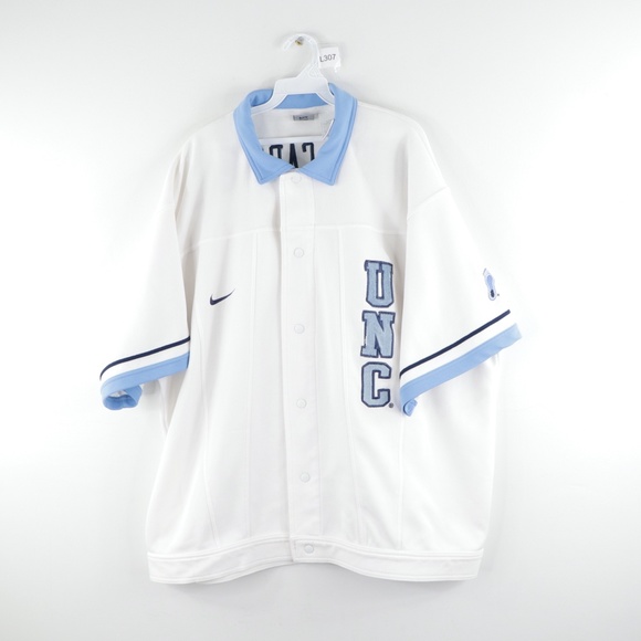 Vintage 90s Nike North Carolina Basketball Shirt